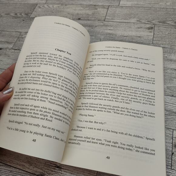 Cookies for Santa by Valerie J Clarizio SIGNED Murder Mystery Romance Fiction - Picture 7 of 12